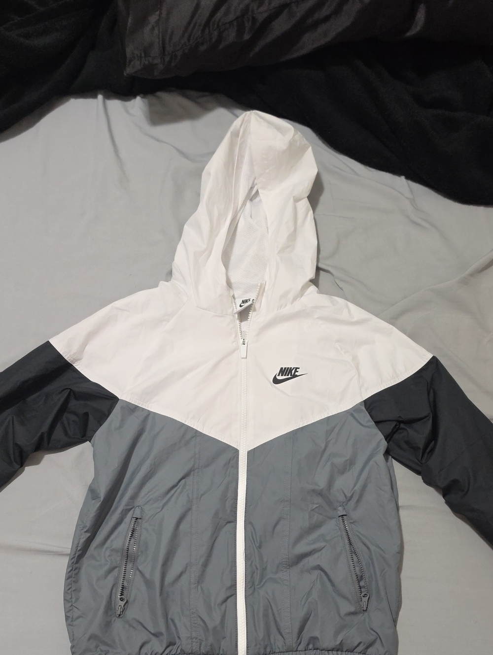 Nike Kids White, Gray & Black Colorblock Hooded Windbreaker